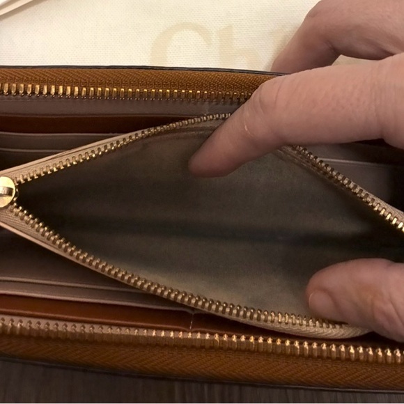 Chloé Brown Leather Zip Wallet-Dust Box, Box, papers - Picture 6 of 8
